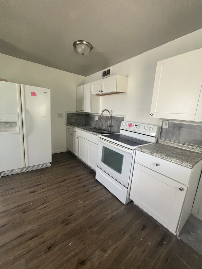 Building Photo - 715 St Barbara Ln Rental