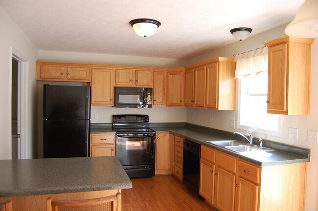 Photo - Spacious 2 BR Townhome in Sterling Park wi...