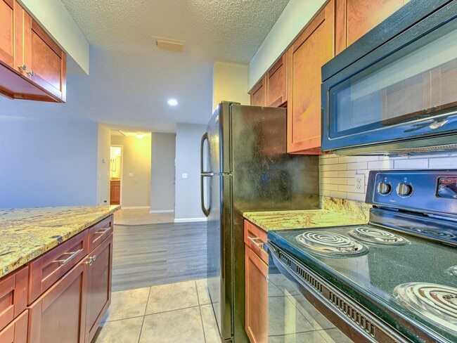 Photo - 213 Berry Tree Pl