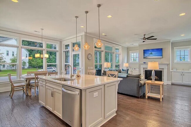 Photo - 4 Bedroom 4 Bath House in Dunes West - Mou...