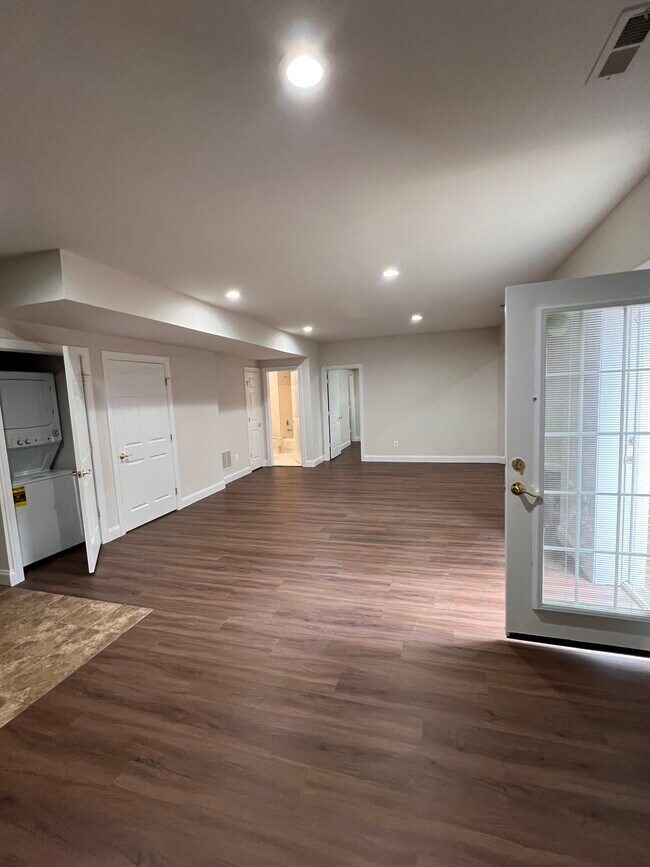 Photo - 9526 Parsonage Ln