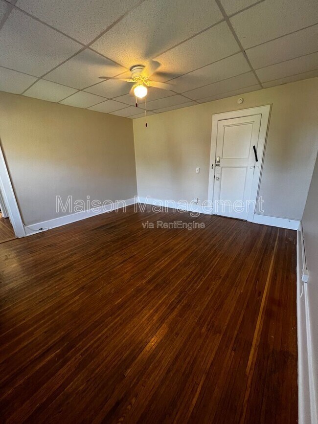 Photo - 1625 East Ave Unit 305
