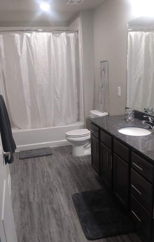 Silver Spur Apartments
