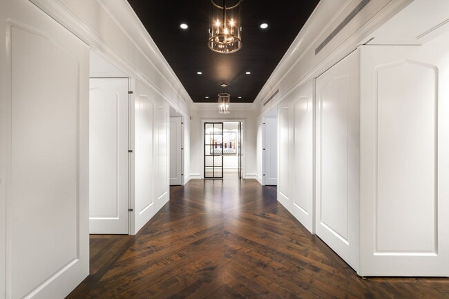 Photo - 220 E Walton Pl