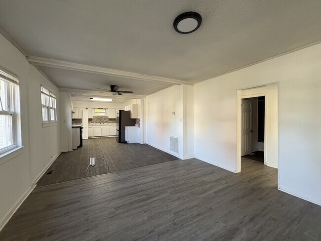 Photo - 1964 Bethel Ave