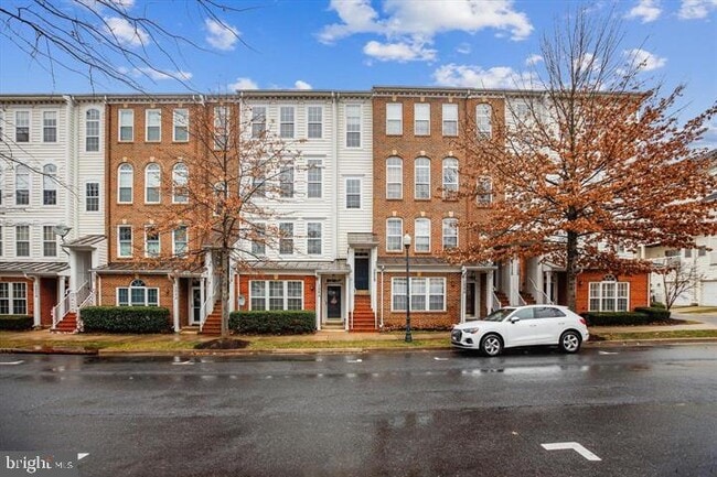 Building Photo - 206 Heathwalk St