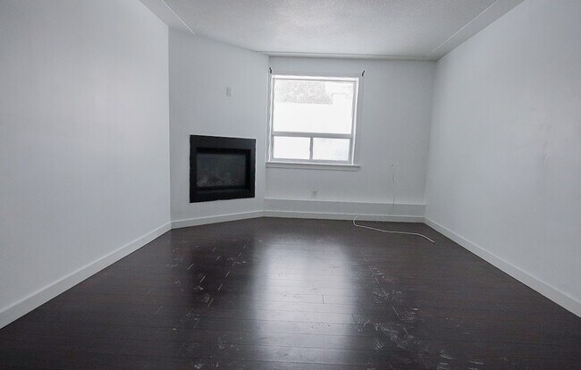Photo - 169 Lancaster St W Unit 12