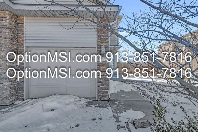 Photo - Charming 3-Bedroom Townhouse in Piper School District