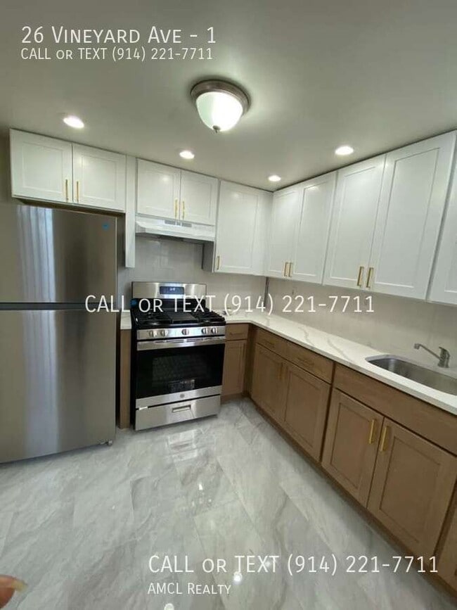 Photo - 26 Vineyard Ave Unit 1