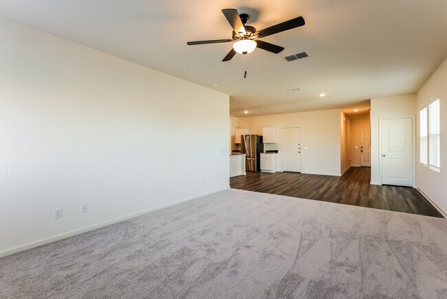 Photo - 5717 Texas Palm Dr