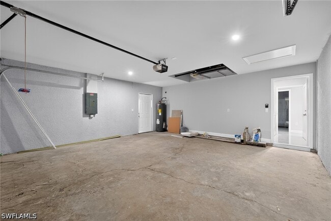 Building Photo - 3211 43rd St SW