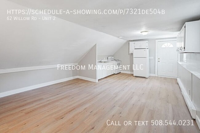 Photo - 62 Willow Rd Unit 2