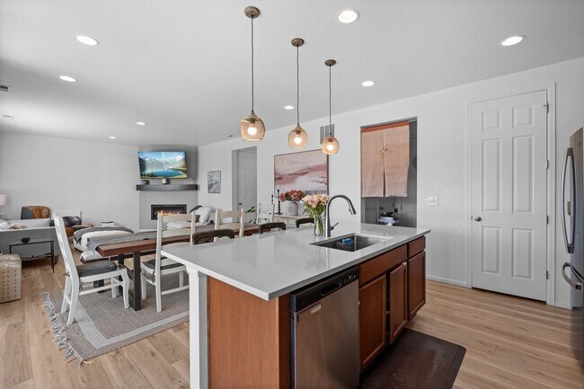 Photo - 6131 Vickie Ln