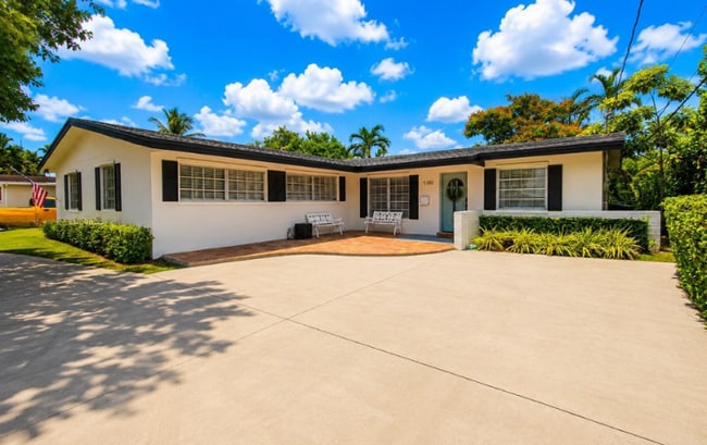 5380 SW 92nd Ave