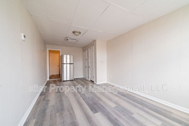Photo - 112 N High St Unit B3