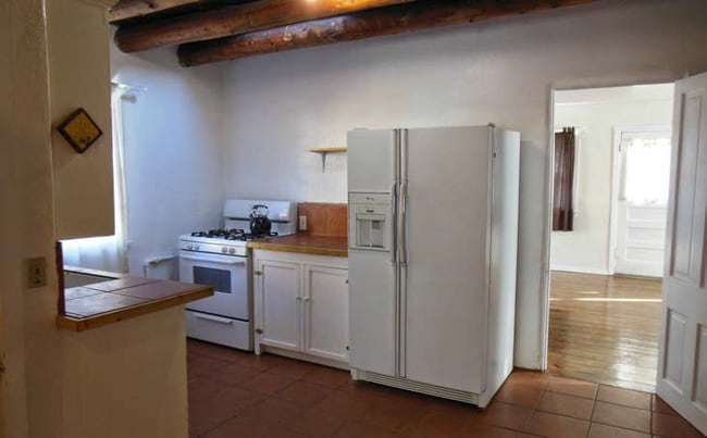 Photo - 523 Agua Fria St