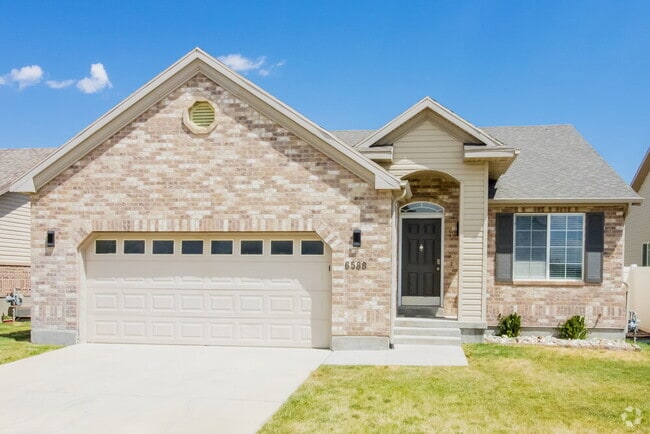 Building Photo - 6588 Oak Bridge Dr Rental