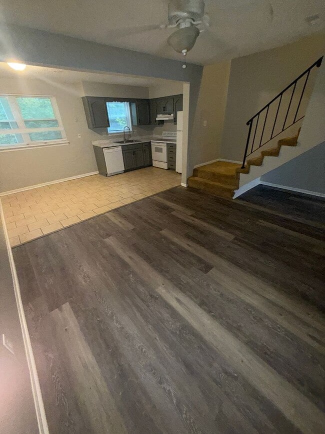 Photo - Updated 2 Bedroom Townhome with Garage – B...