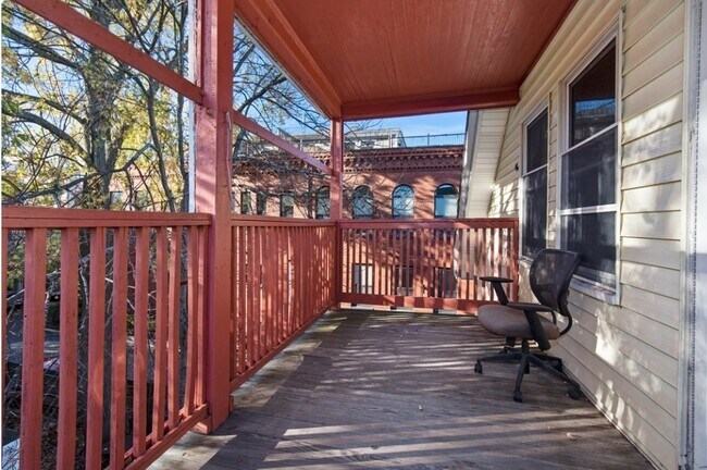 Photo - 17 Wyman St Unit 1