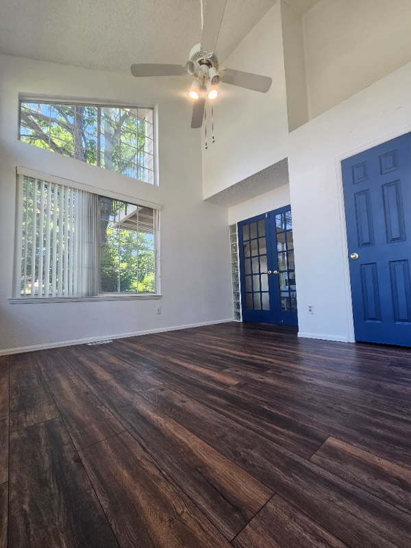 Photo - 13712 E Lehigh Ave Unidad A Rental