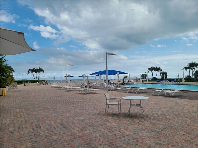 Photo - 3180 S Ocean Dr Unit 307