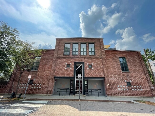 Building Photo - 71 Fulkerson St Unit 102