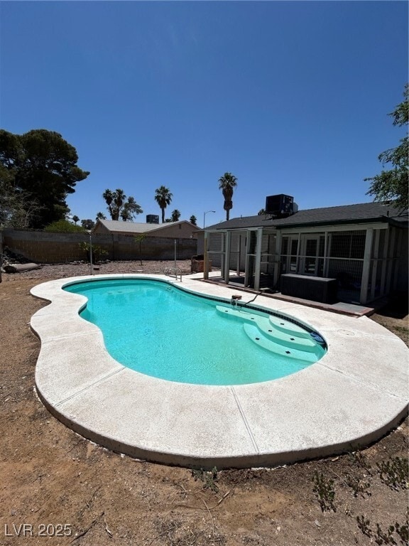 Photo - 5396 Chestnut St