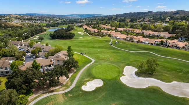 Building Photo - 31 Oak Knolls