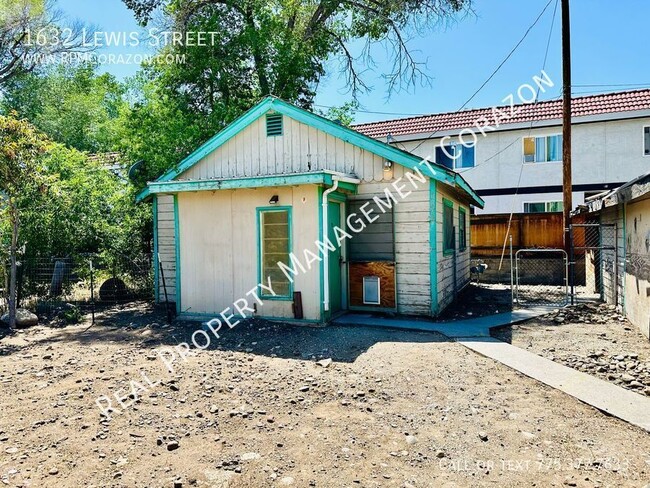 1 Bedroom 1 Bath Cottage With Back Yard Fo... - 1 Bedroom 1 Bath Cottage With Back Yard Fo... Apartment