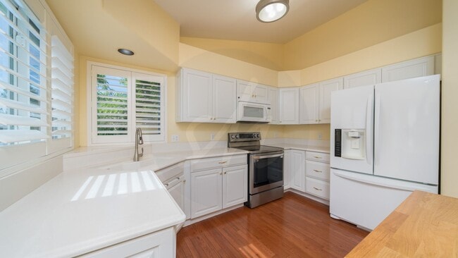 8258 Cooper River Dr