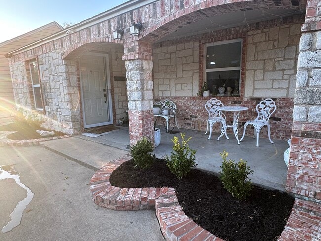 Photo - 7115 Parkdale Dr