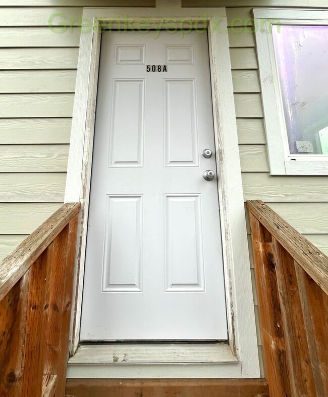 Photo - 2-Bedroom, 1-Bathroom Unit Available in Multiplex Near Downtown Hillsboro