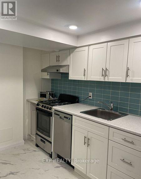 Photo - 8 Hillside Dr