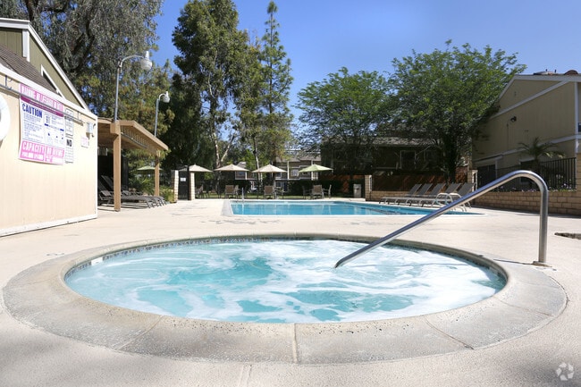 Canyon Crest Village Apartments For Rent in Riverside, CA
