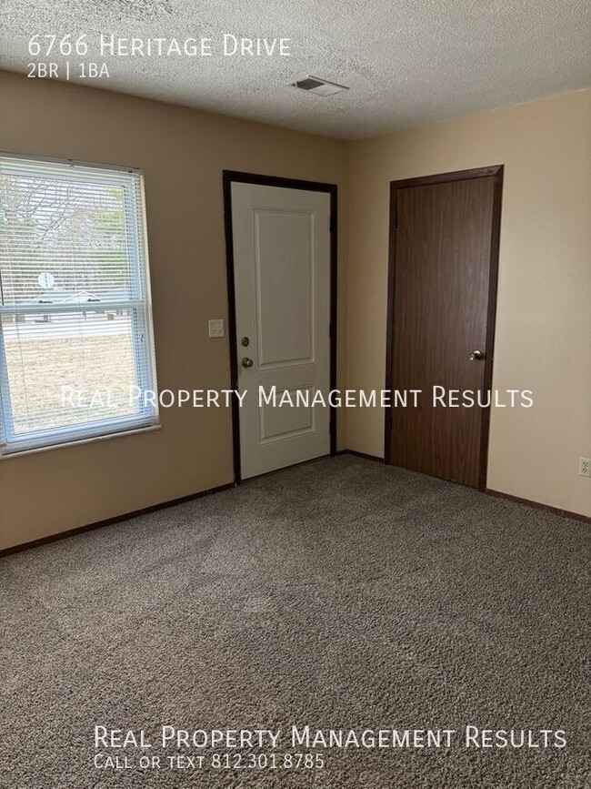 Photo - 6766 Heritage Dr