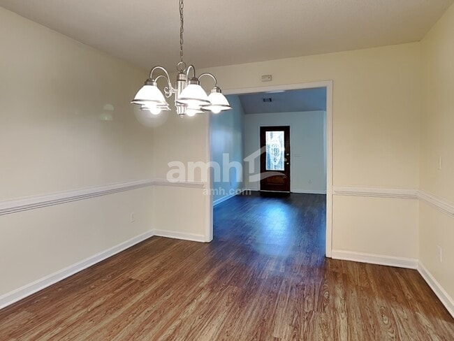 Photo - 241 Fairbrook Ln