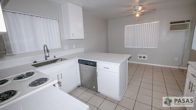 Photo - 1st Floor Remodeled Condo Unidad 5