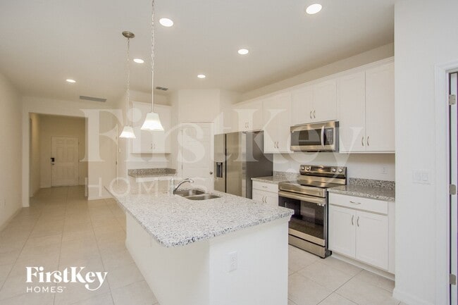 Photo - 328 Corbel Ln