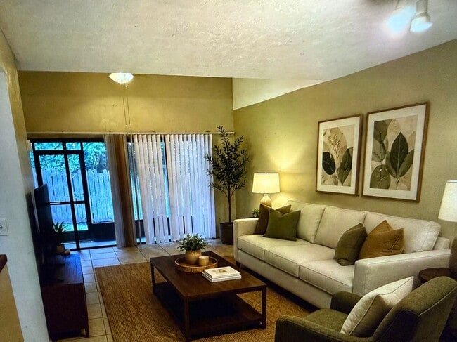 Photo - 4304 SW 70th Terrace