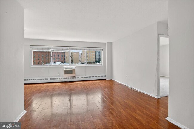 Photo - 2101 Chestnut St Unidad 708