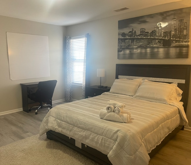 Building Photo - 5235 Grays Ridge Dr