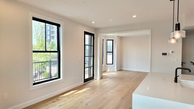 Photo - 201 Washington St Unit 1