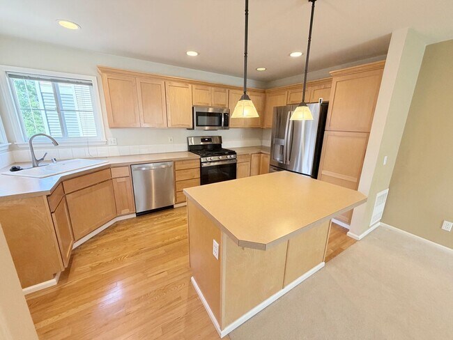 Photo - Lovely Lake City Townhouse - Stellar Location!  Available Now at $2995!