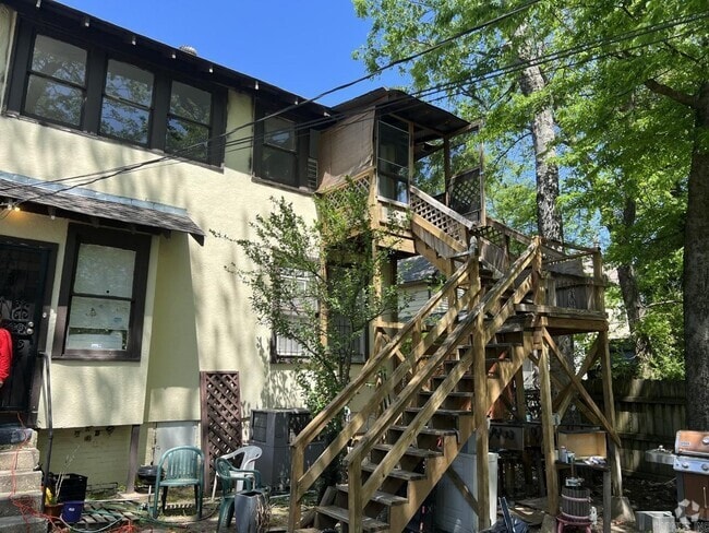 Building Photo - 715 Wright Ave Rental