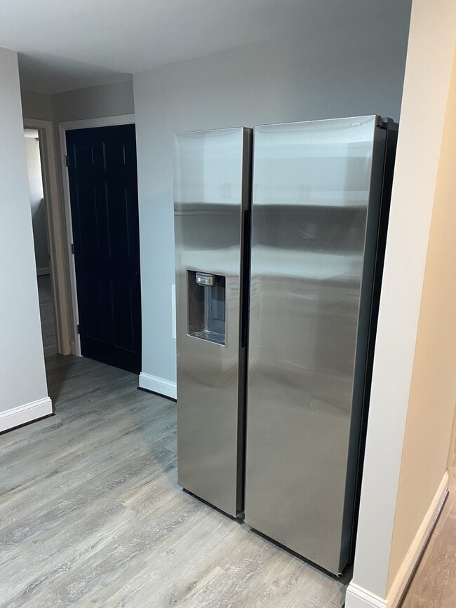 Photo - 2501 Linden Ave Unidad 1A AVAILABLE W/PRIV BATH $8000