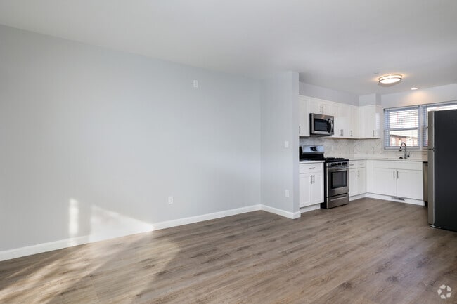 3BR, 1.5BA - 2,000SF - Dining Room