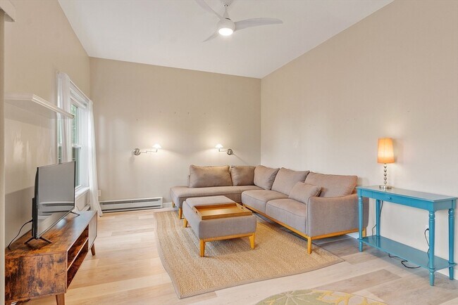 Photo - 105 Granite St Unit 3