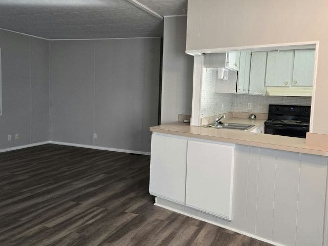 Photo - 111 48th Ave W