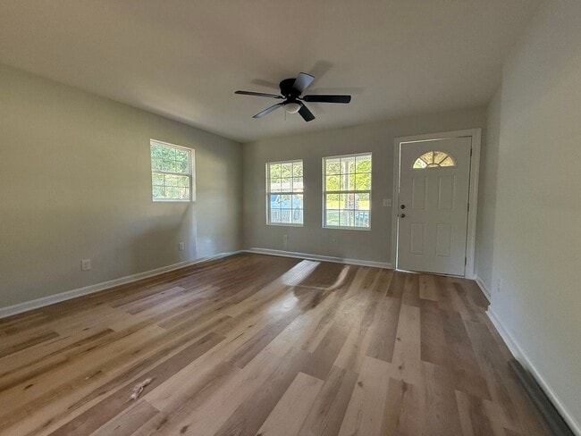 Photo - 3 Bedroom/1 Bath home for rent in Norwood