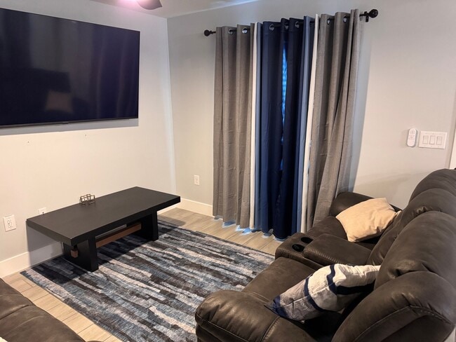 Photo - 3667 Michigan Ave